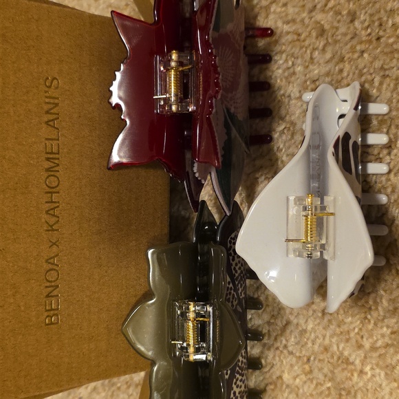 Benoa Set Clips - Picture 4 of 4